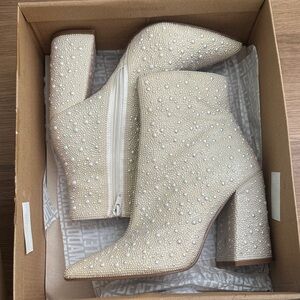Steve Madden Ivory Pearl Ankle Booties